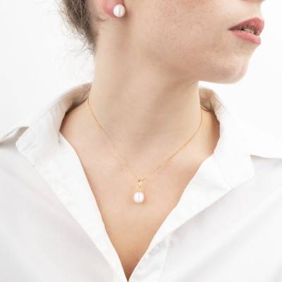 750/1000 Yellow Gold Pyramid & Pear-Shape 10/11 mm Freshwater Pearl Pendant - Négoce-îles