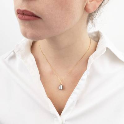 750/1000 Yellow Gold & Pear-Shaped Tahitian Pearl Necklace, 45 cm - Négoce-îles