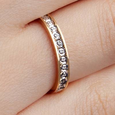 750/1000 Yellow and White Two-Tone Gold Standard Diamond-Cut Wedding Ring, 3 mm Width - Amore