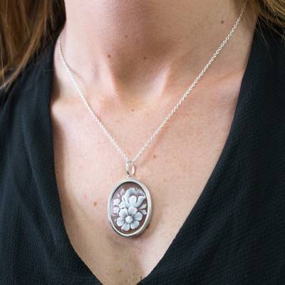 Brown Oval Cameo Flower Bouquet Pendant in 925 Silver - Emanessence