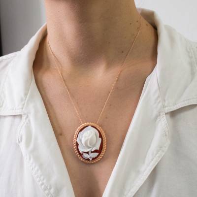 White Rose Red Rose Gold-Tone Cameo Brooch - Emanessence
