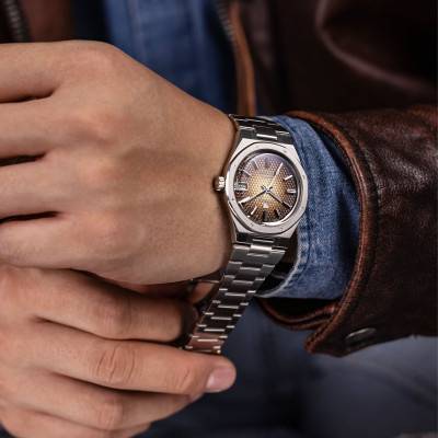 Montre F77 Smoked Dial With Date 69002A - Nivada Grenchen