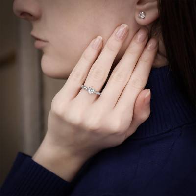 Solitaire Diamant 0,70 ct en Or Blanc 750, Largeur 2,30 mm - Alliantine