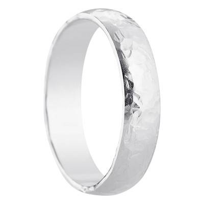 Alliance Martelée Organic en Or Blanc 750, Largeur 4,5mm - Amore