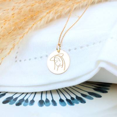 375 or 750 Yellow Gold Round Virgin Mary Medal, 16 mm or 18 mm Diameter - Lumiosa