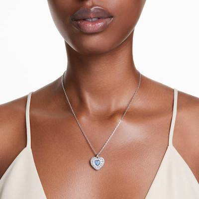 Collier Hyperbola Coeur Métal Rhodié & Cristaux Blancs et Bleus, Longueur de 38 cm à 45 cm- 5680403 - Swarovski
