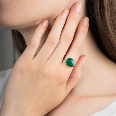 Bague Agate Verte Coussin & Or Blanc 750 - Morganne Bello