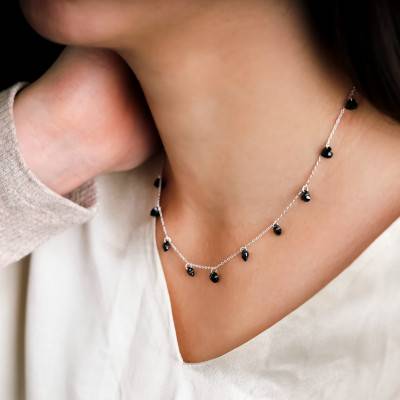 Collier Pierres Cœurs Noirs & Argent, Longueur de 40 à 45 cm - Emanessence