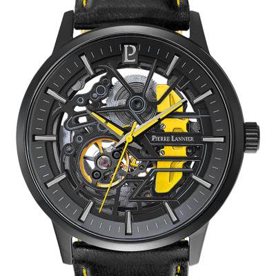 Paddock Watch 338A443 - Pierre Lannier