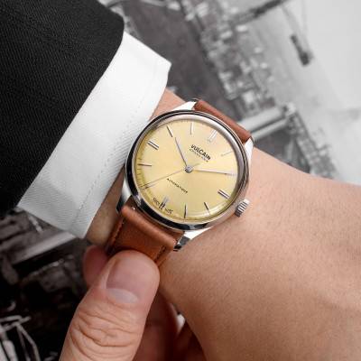 Watch Grand Prix 39mm Champagne - Vulcain