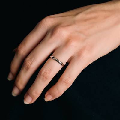 Alliance Demi-Jonc en Or Blanc 750, Largeur 2,50 mm - Fair'Belle