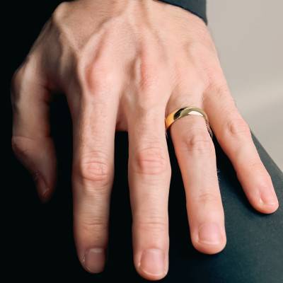 750 Yellow Gold Domed Comfort Half-Shank Wedding Ring, 5.50 mm Width - Fair'Belle