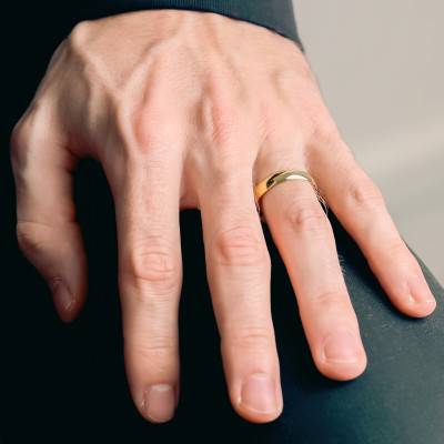 750 Yellow Gold Domed Comfort Half-Round Wedding Ring, Width 4.50 mm - Fair'Belle