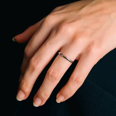 Alliance Demi-Jonc Standard en Or Blanc 750, Largeur 2 mm - Fair'Belle