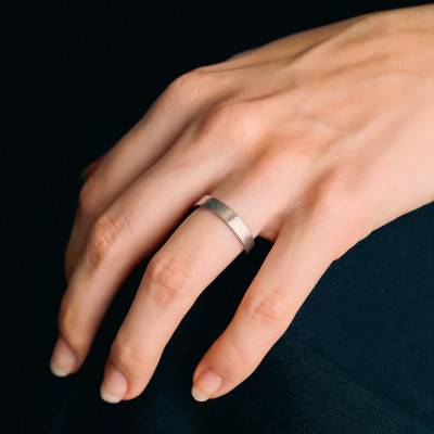 750 White Gold Brushed Comfort Ribbon Wedding Ring with Inclined Groove, Width 4 mm - Fair'Belle