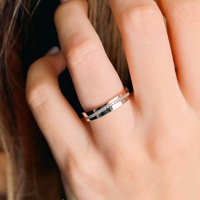 Alliance Ruban Standard en 2 Ors 750 & Rail de Diamants Incliné, Largeur 4 mm - Gaïa