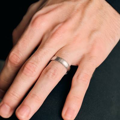 Bague Confort Fantaisie en Platine, Largeur 5 mm - Fair'Belle