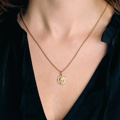 750 Yellow Gold Angel and Dove Medal, 14 mm Diameter - Lumiosa