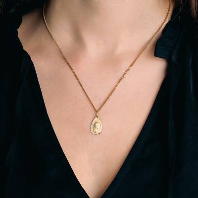 Sandblasted Benevolent Virgin 750/1000 Yellow Gold Pendant - Lumiosa