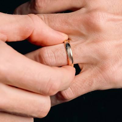Gauguin Standard Demi-Domed Wedding Ring with Wave Band in 2-Tone Gold, Width 3.50 mm - Maison Girard