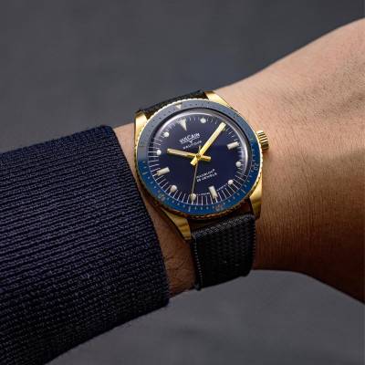 Montre Skindiver Or & Bleue 661170A37 - Vulcain