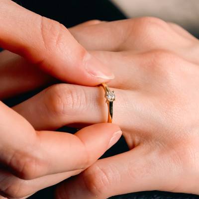 Bague Solitaire Diamant 0,18 ct en Or Jaune 750 - Divine
