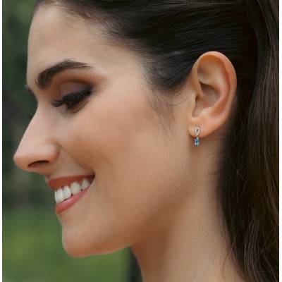 Boucles d'oreilles Saphirs 0,60 ct & Diamants 0,06 ct en Or Blanc 750 - Aurora