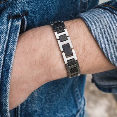 Lacoste Metropole "L" Black and Grey Steel Bracelet, Adjustable Length 13 cm to 19 cm - 2040418 - Lacoste