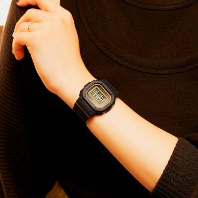 G-Shock S-Series GMD-S5600-1ER Wall clock - Casio G-Shock