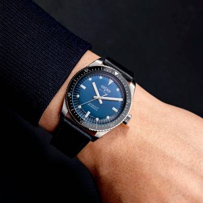 Skindiver Nautique Blue White Lum Watch 660170B37 - Vulcain
