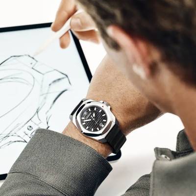 I.N.O.X. Automatic Steel Watch 242039 - Victorinox
