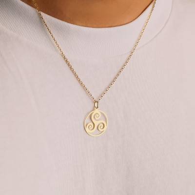 750/1000 Yellow Gold Open-Work Round Triskel Pendant, 20 mm Diameter - Emanessence