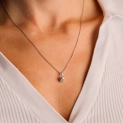 "750/1000 White Gold Round Pendant & Cubic Zirconia" - Vandona