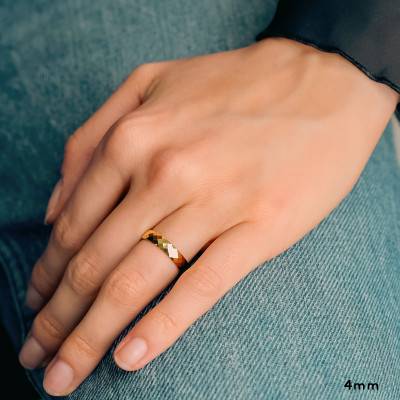 Alliance Demi-Bombée Confort Facettée en Or Jaune 750, Largeur de 3 mm à 5 mm - Amore