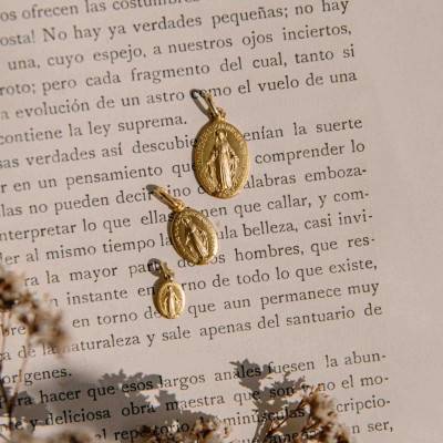 Médaille Vierge Marie Miraculeuse, Or Jaune 750, 14x10 mm - Augis