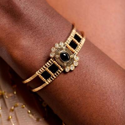 Brillant Gold & Black Pearl Bangle Bracelet with Rhinestones, Adjustable Length - Hipanema