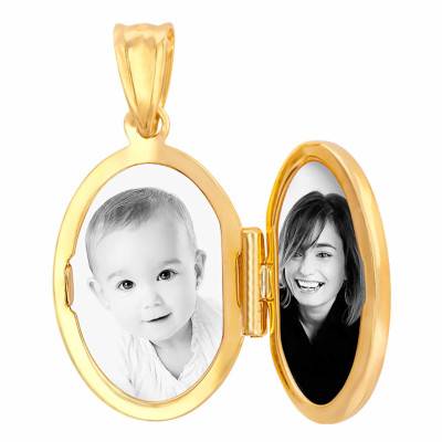 Oval Photo Medallion Pendant in 375 Yellow Gold - Emanessence