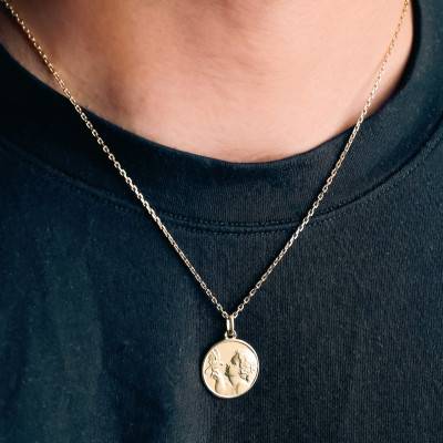 750/1000 Yellow Gold Angel with Bird Medal, 19 mm Diameter - Vandona