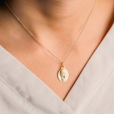 Médaille Ovale Vierge en Or Jaune 375 - Vandona