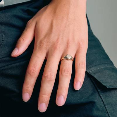 375 Yellow Gold Round Signet Ring - Imperium