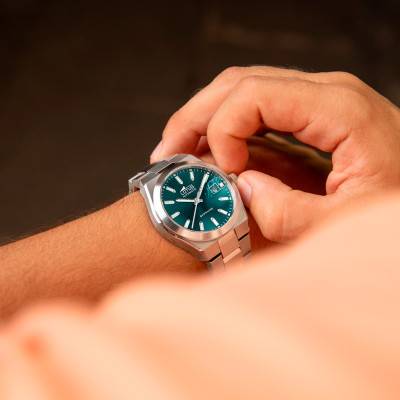 Automatic 18996/4 Watch - Lotus