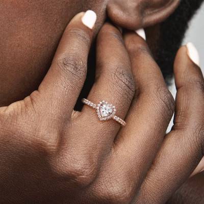 Bague Cœur Blanc Surélevé Scintillant Dorée Rose - Pandora