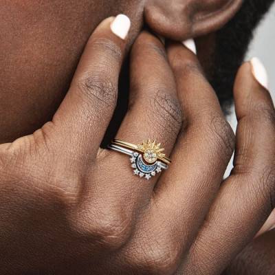 Bague Céleste Lune Scintillante Bleue en Argent 925 - Pandora
