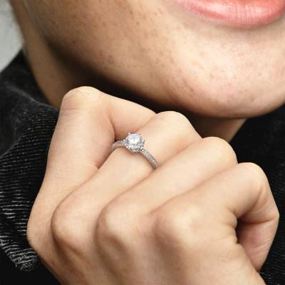 925/1000 Silver Sparkling Crown Ring - Pandora
