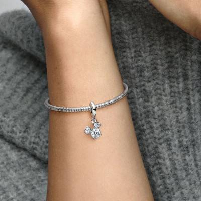 Charm Pendant Disney Tête de Mickey Silhouette Scintillante en Argent 925 - Pandora