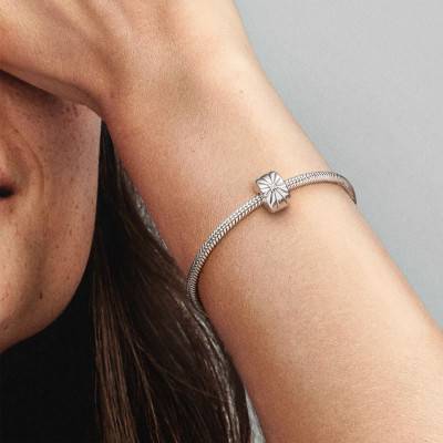 925/1000 Silver Sparkling Sun Clip Charm - Pandora