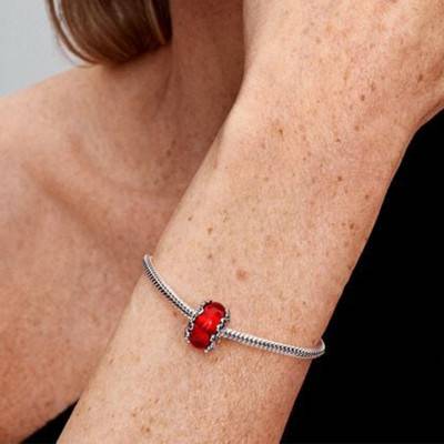 Charm Magie de Noël en Verre de Murano Rouge, Argent 925 - Pandora