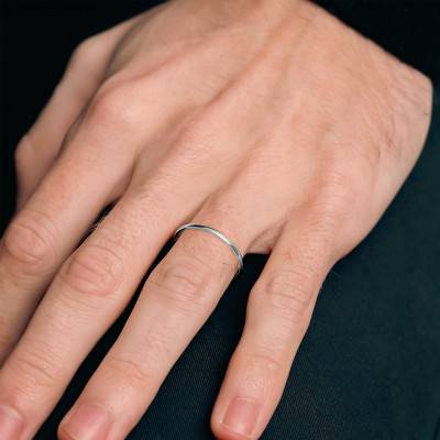 Alliance Demi-Jonc en Or Blanc 375, Largeur 1,50 mm - Amore