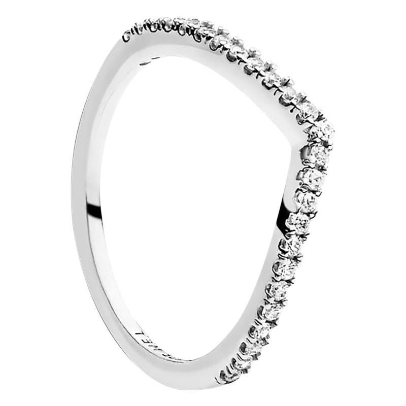 925/1000 Silver & Cubic Zirconia Sparkling V Ring - Pandora
