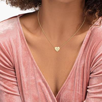 Collier Love My Croc Coeur en Acier Doré - 2040399, Longueur 41 cm Ajustable - Lacoste